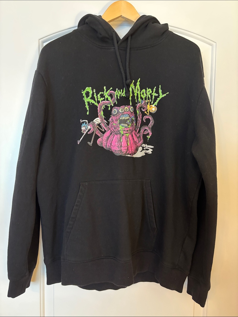 Cartoon Network Rick and Morty Black Graphic Hoodie L EUC